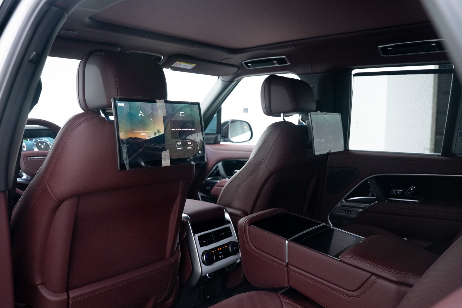 2023 RANGE ROVER P530 AUTOBIOGRAPHY MAIN DEALER WARRANTY AND SERVICE.